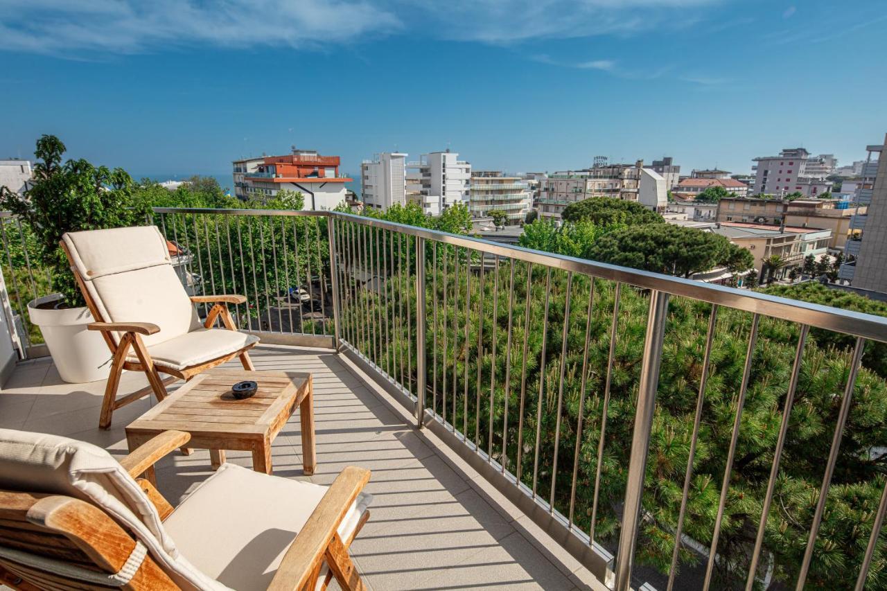 Monaco Suites Hotel Линьяно-Саббьядоро Экстерьер фото